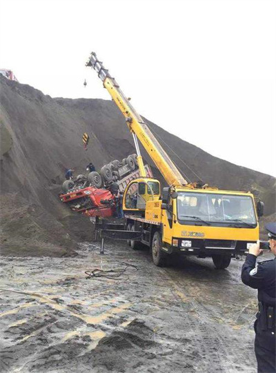 浠水上犹道路救援